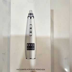 Vacuum blackhead remover